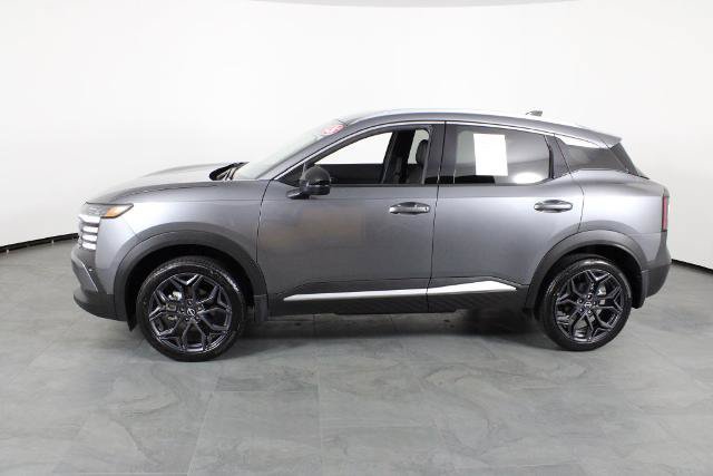 Certified 2026 Nissan Kicks SR FWD image 14