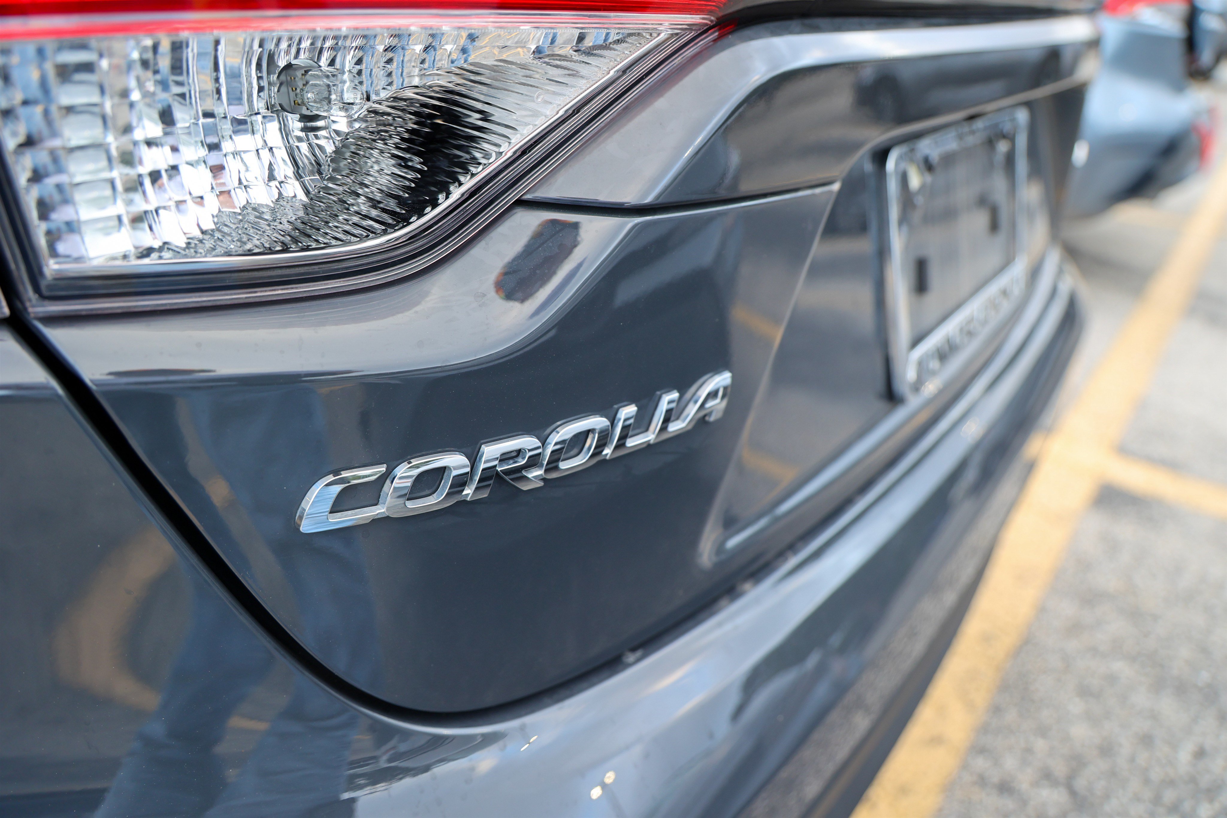 Used 2026 Toyota Corolla LE FWD image 12