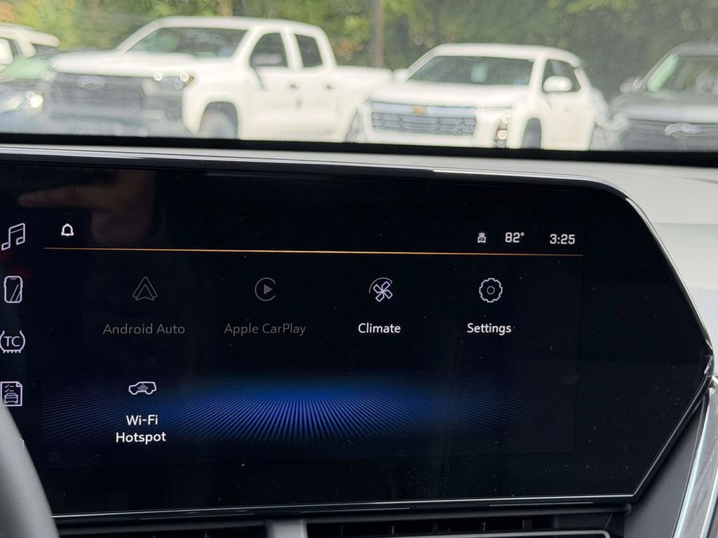 New 2026 Chevrolet Trax LT w/ Driver Confidence Package FWD image 4