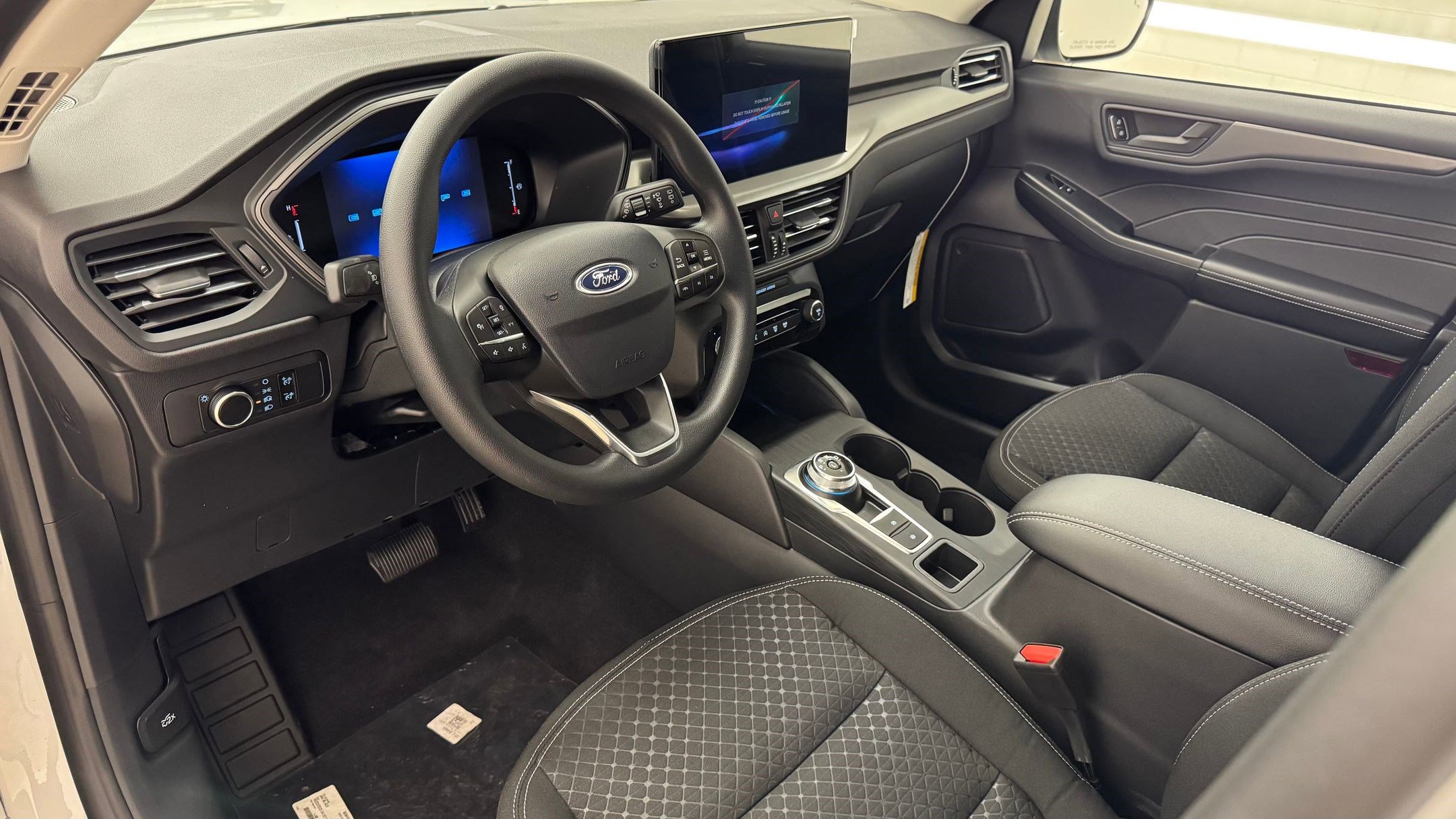 New 2026 Ford Escape Active w/ Tech Pack #1 FWD image 4