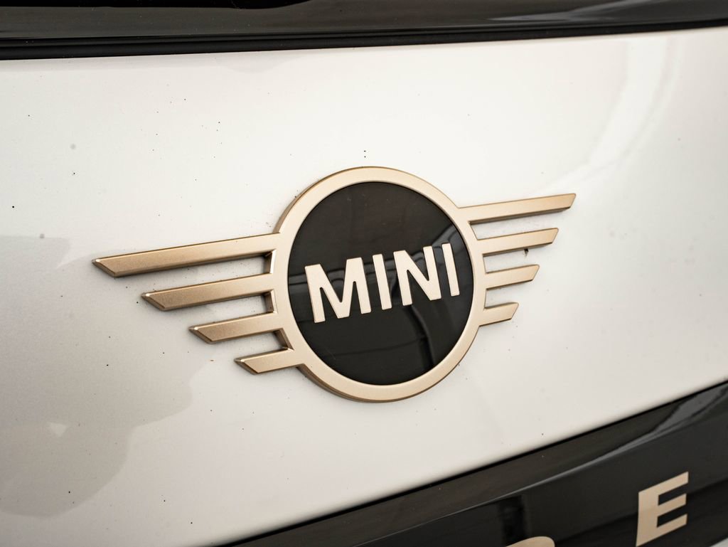New 2026 MINI Cooper 2-Door Hardtop FWD image 17