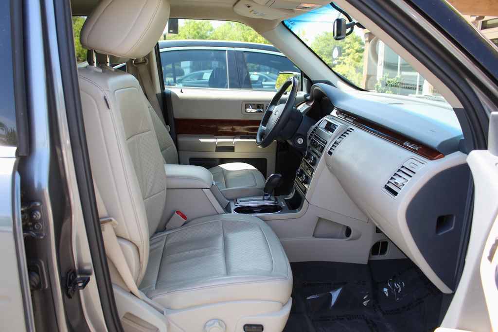 Used 2009 Ford Flex Limited image 30
