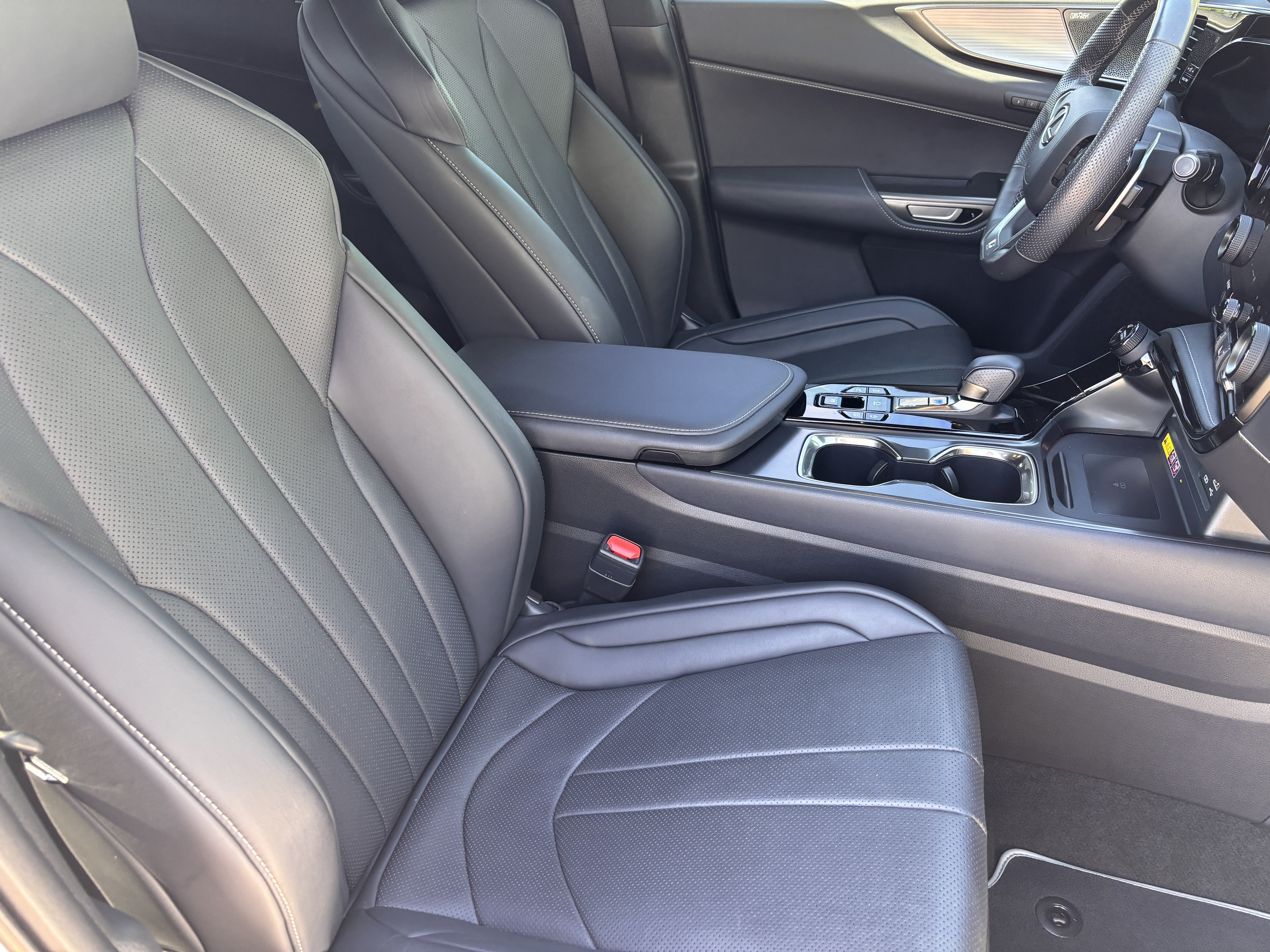 Used 2024 Lexus NX 350 F Sport AWD/4WD image 37