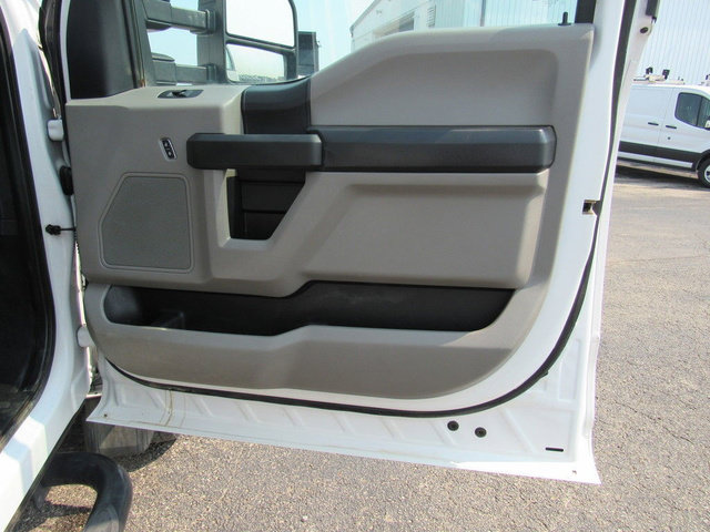 Used 2020 Ford F550 2WD Crew Cab Super Duty image 11