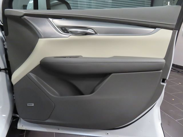 Certified 2023 Cadillac XT5 Premium Luxury w/ Technology Package FWD image 14