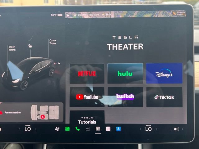 Used 2018 Tesla Model 3 Long Range image 14