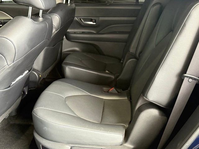 Certified 2024 Toyota Grand Highlander XLE image 38