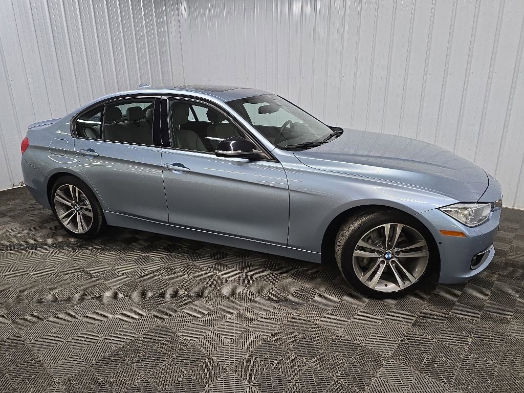 Used 2013 BMW 335i xDrive Sedan AWD/4WD image 1