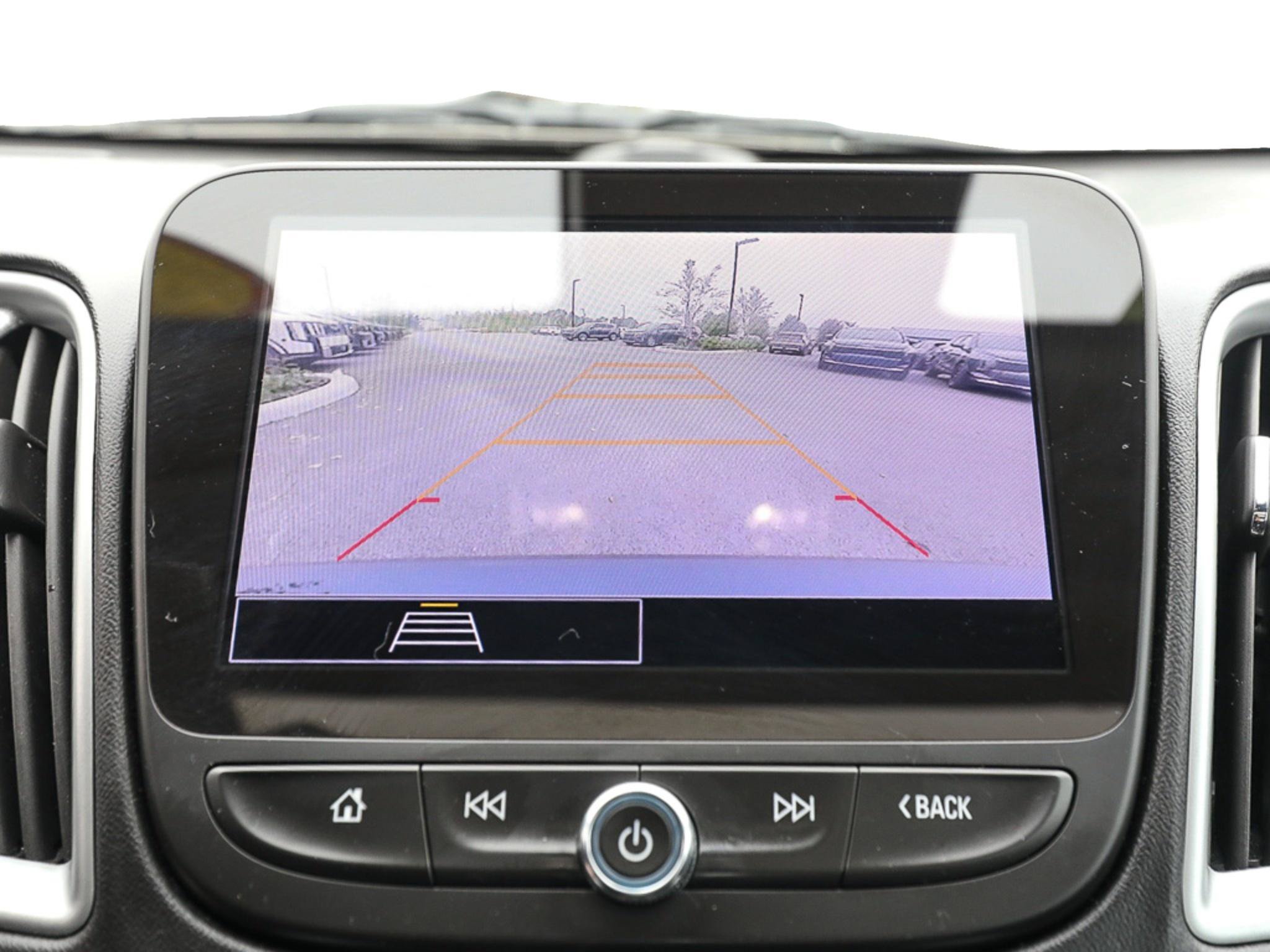 Used 2024 Chevrolet Malibu LT FWD image 16
