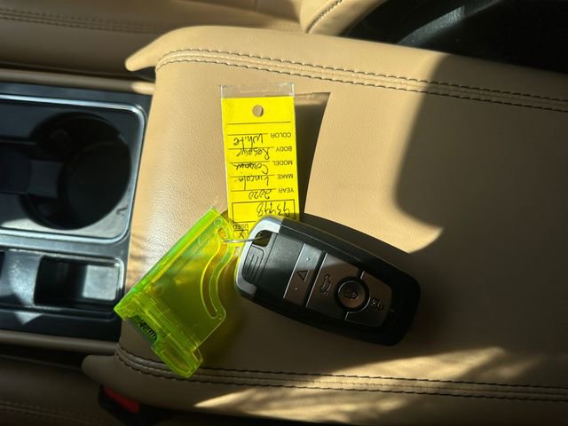 Used 2020 Lincoln Corsair Reserve image 32