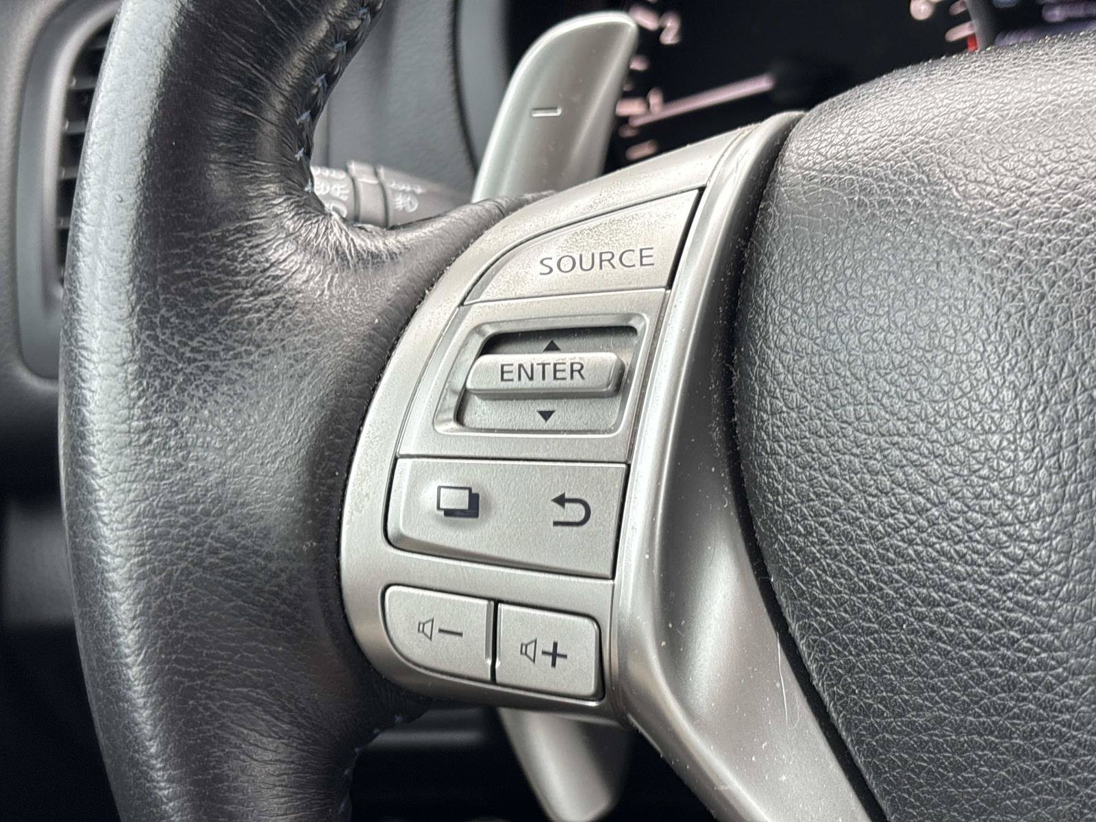 Used 2018 Nissan Altima 2.5 SR w/ SR Midnight Edition FWD image 18