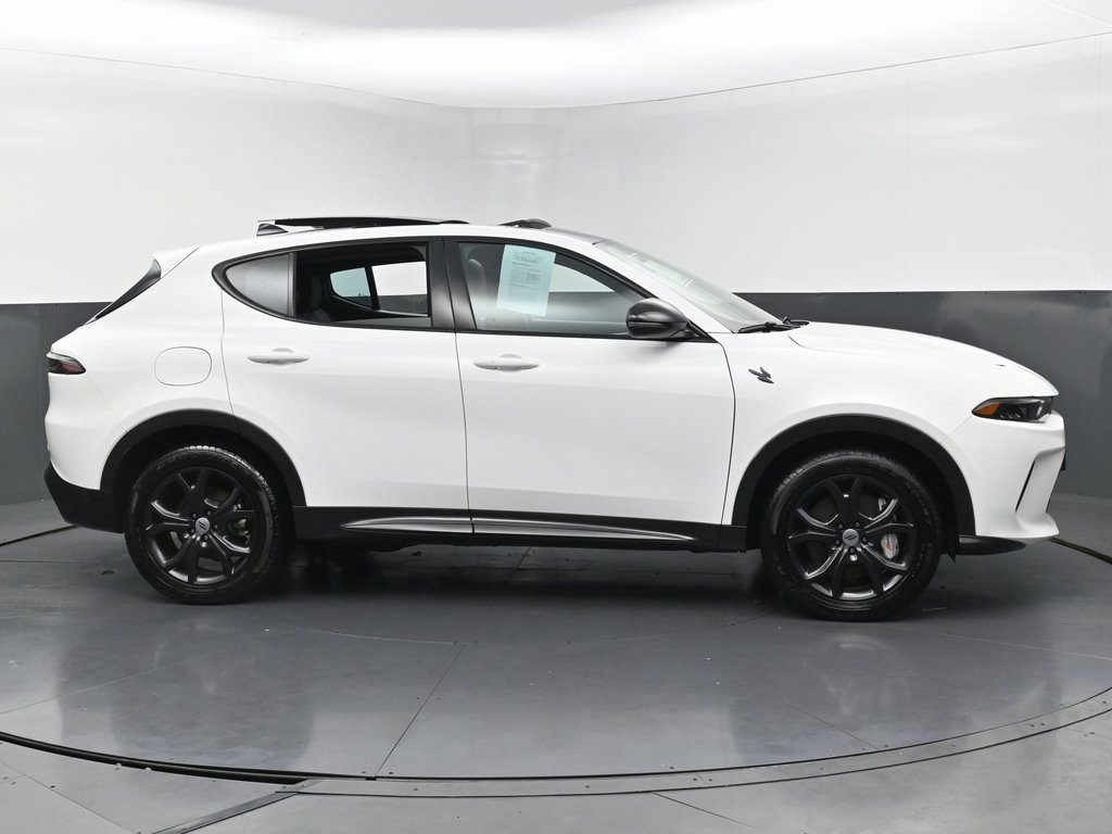 Used 2024 Dodge Hornet R/T Plus w/ R/T Blacktop Package image 6