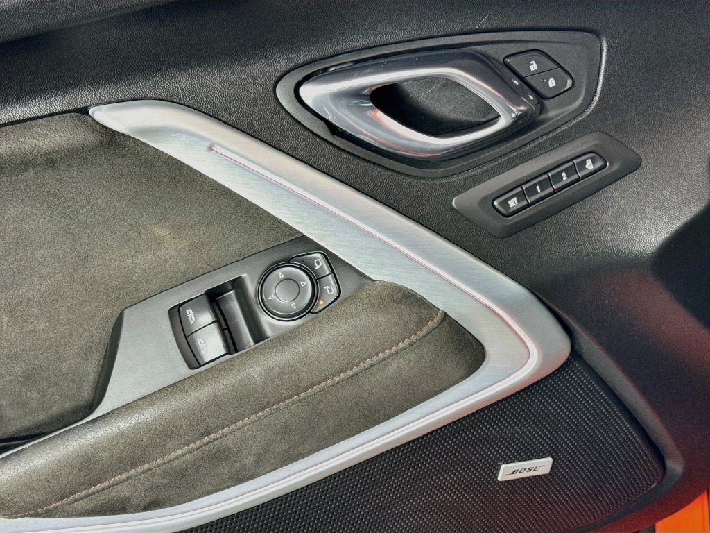 Used 2019 Chevrolet Camaro ZL1 RWD image 26