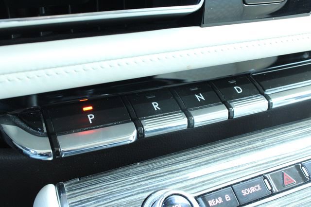 Used 2021 Lincoln Aviator Black Label w/ Dynamic Handling Package AWD/4WD image 18