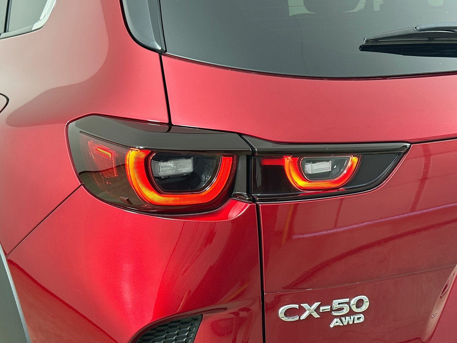 Used 2024 MAZDA CX-50 AWD 2.5 Turbo image 12