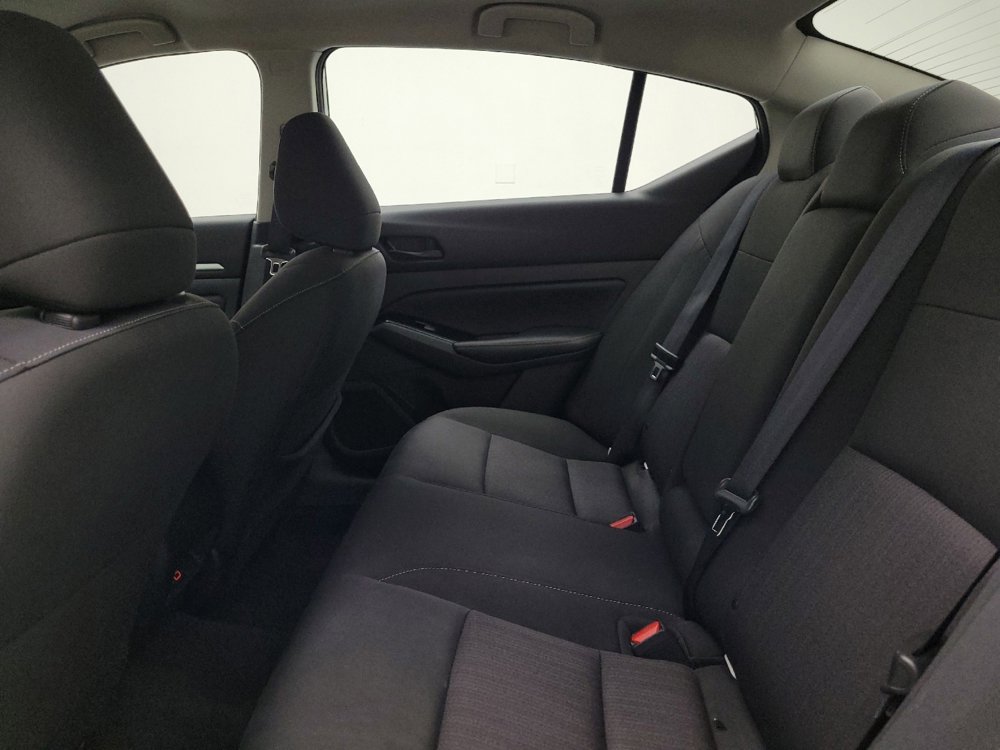 Used 2023 Nissan Altima 2.5 SV image 18