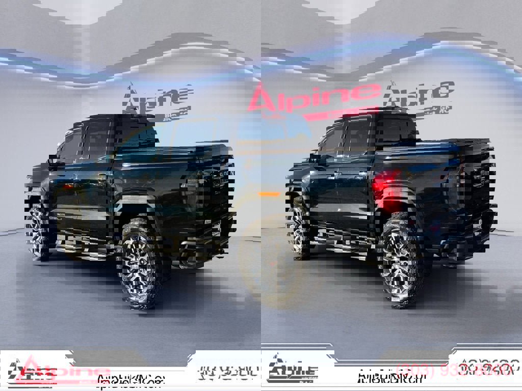 Used 2024 GMC Canyon Denali image 3