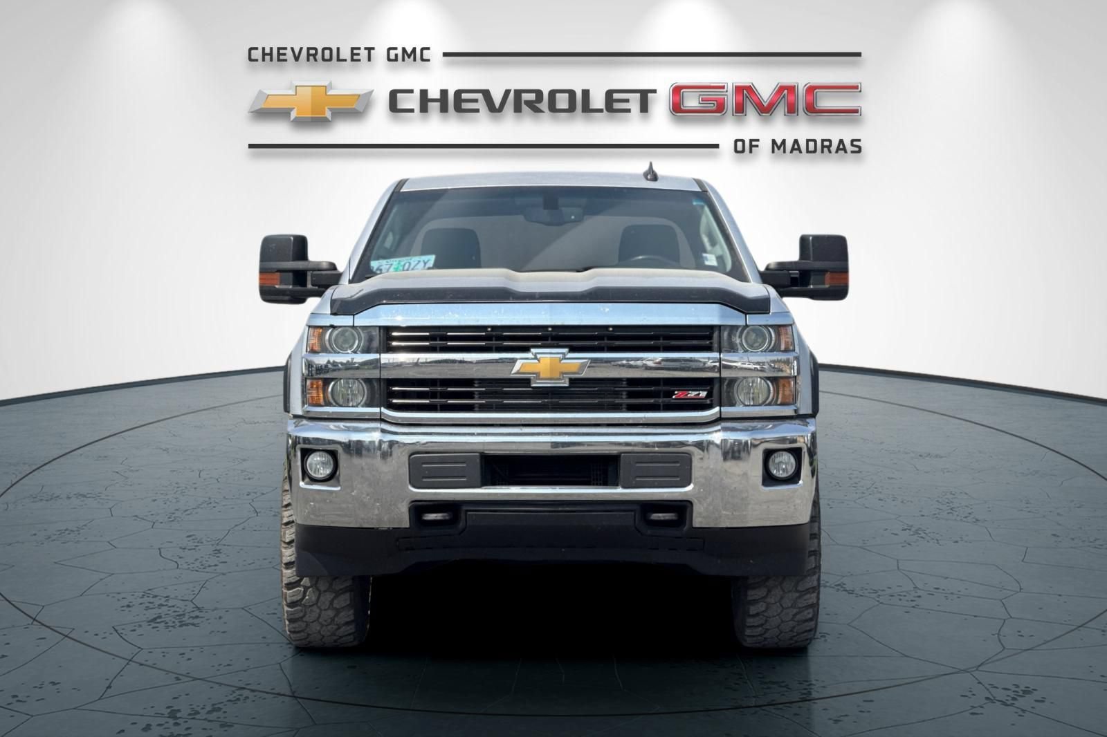 Used 2017 Chevrolet Silverado 3500 LT AWD/4WD image 8