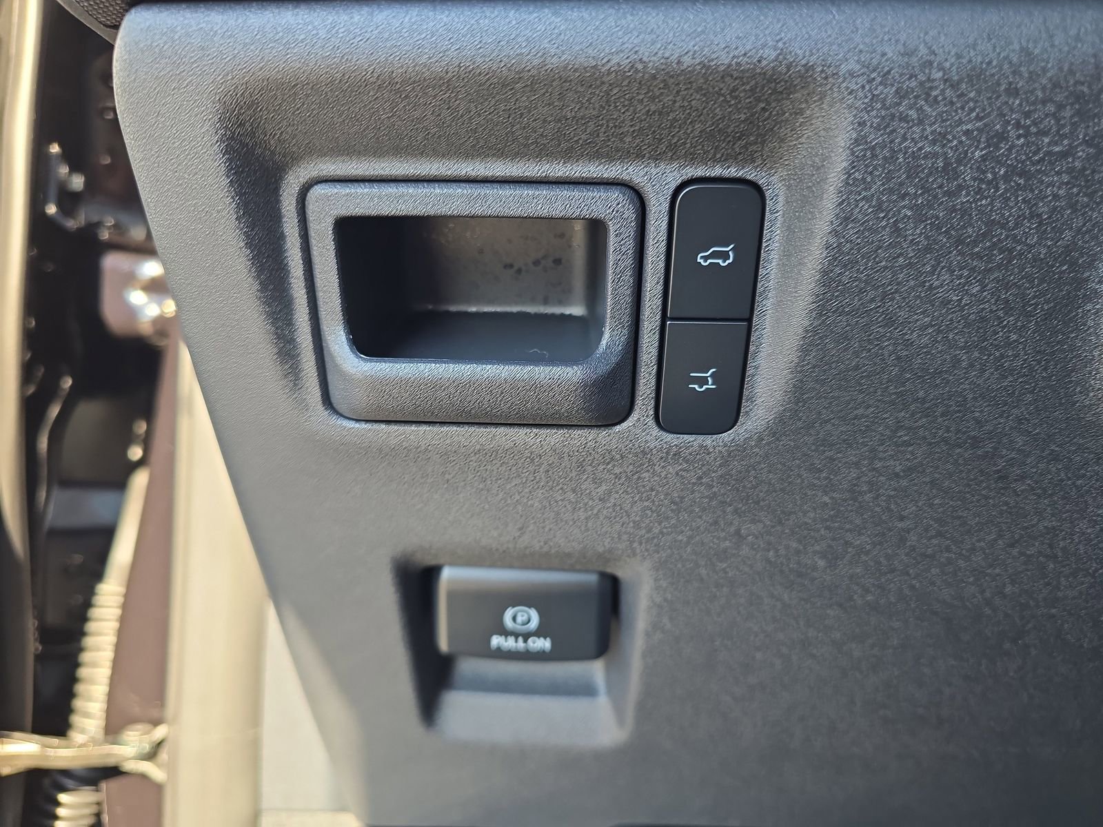 New 2025 Ford Expedition Active image 22