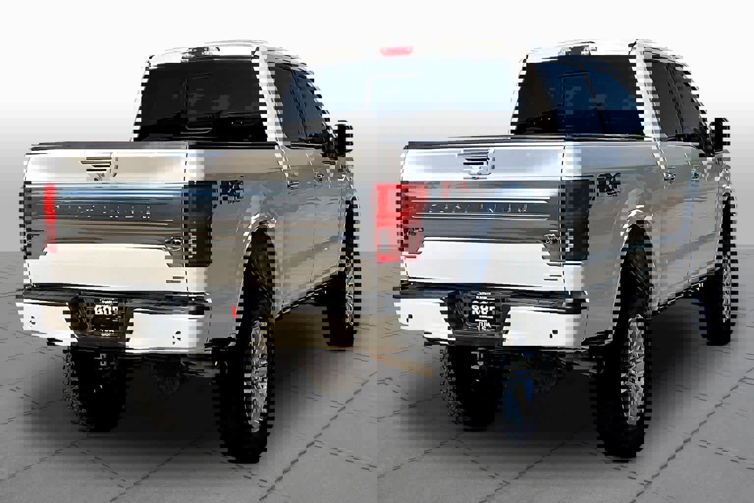 Used 2019 Ford F150 Platinum w/ Equipment Group 701A Luxury image 13