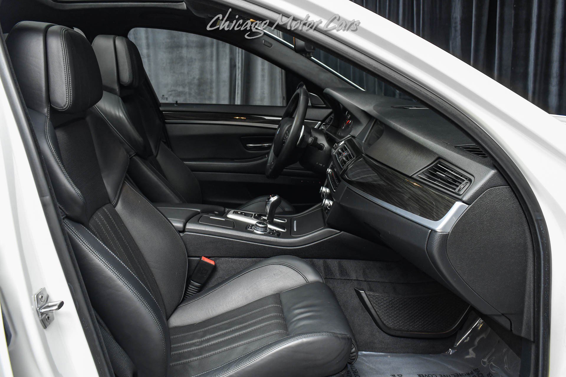 Used 2013 BMW M5 RWD image 24