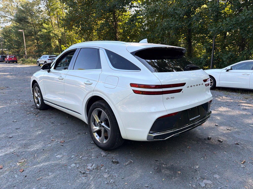 Used 2026 Genesis GV70 2.5T AWD/4WD image 4