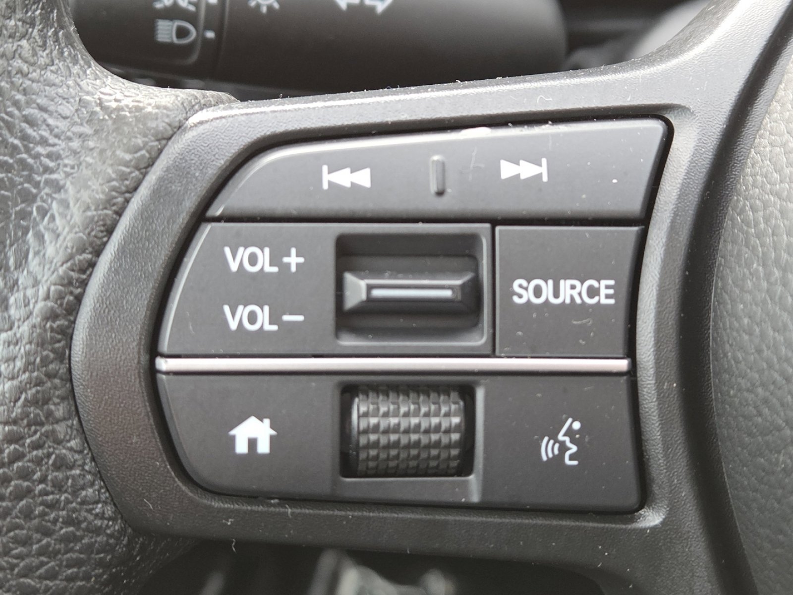 Used 2025 Honda CR-V EX image 29