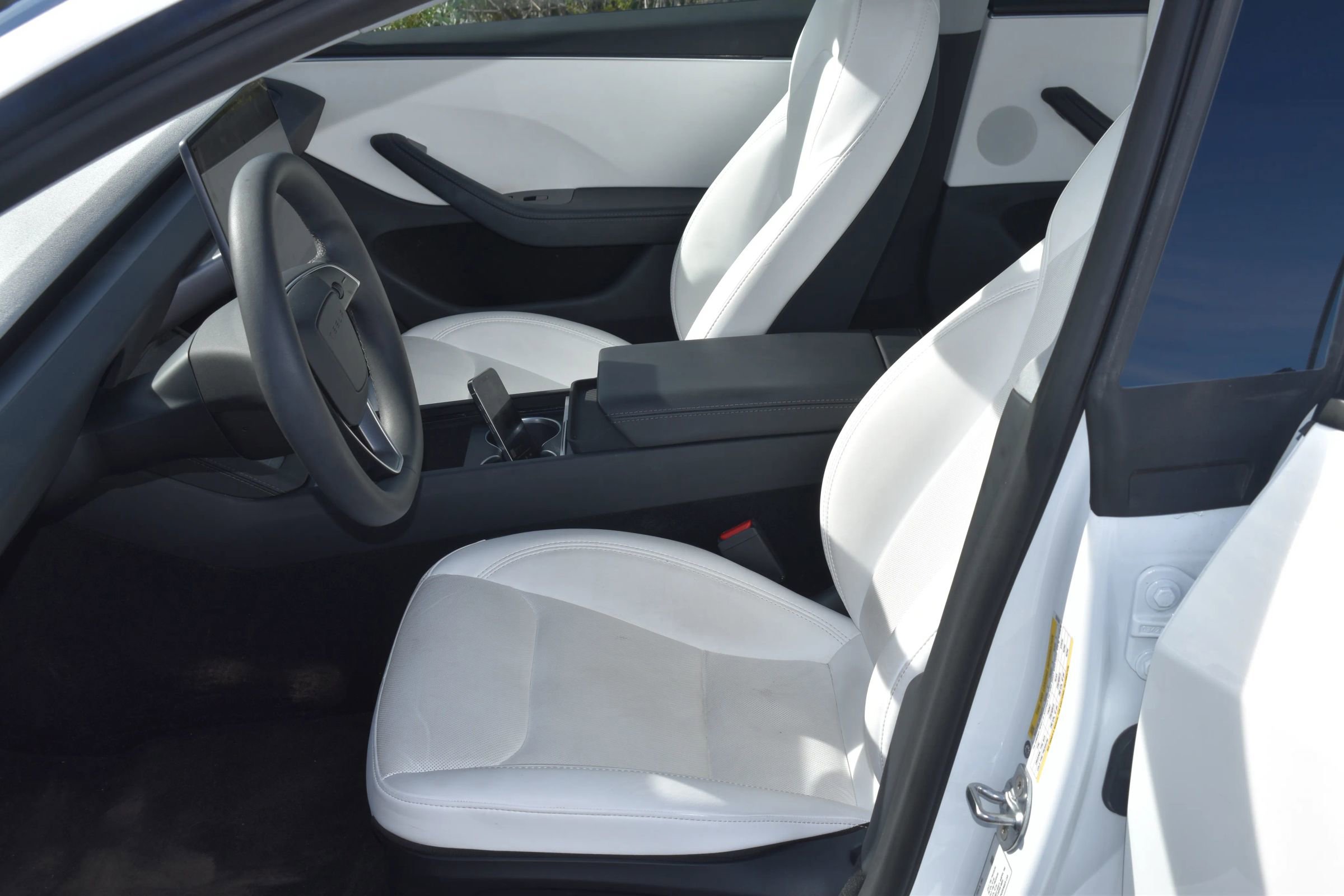 Used 2025 Tesla Model 3 Long Range RWD image 11