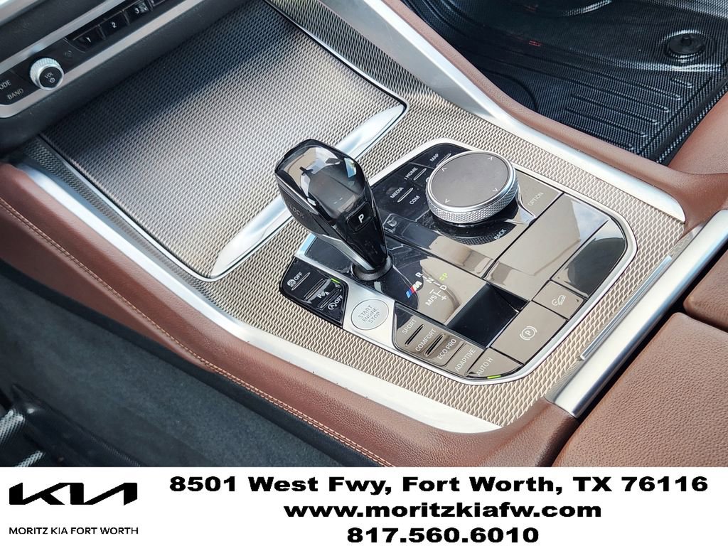 Used 2020 BMW X6 M50i AWD/4WD image 19