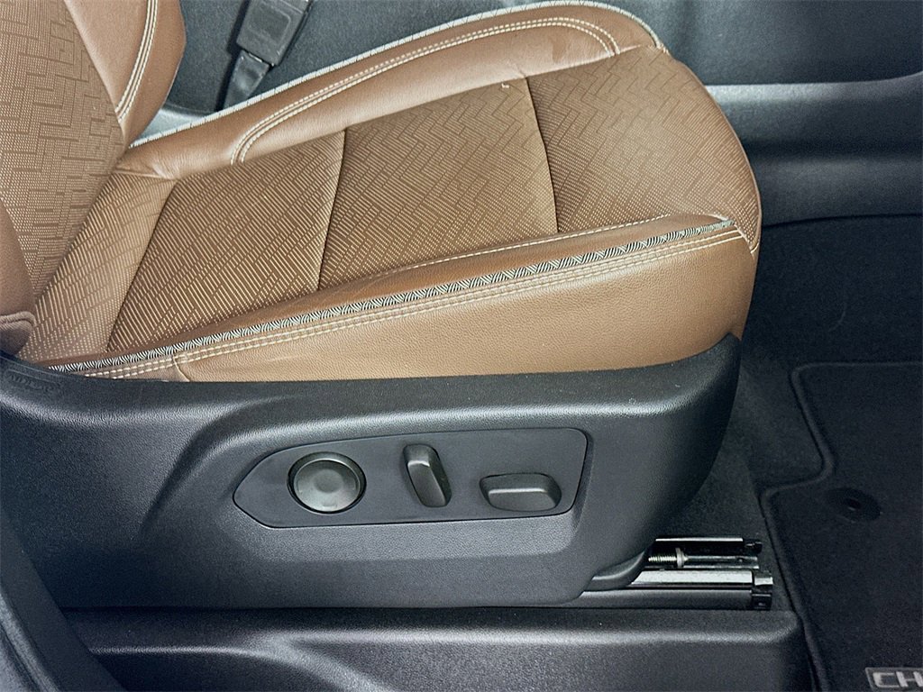 Used 2021 Chevrolet Tahoe High Country w/ Premium Package image 23