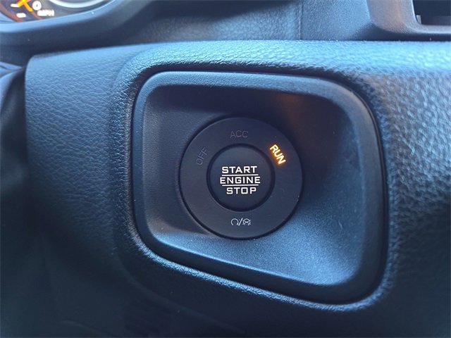 Used 2025 Jeep Gladiator Sport image 9