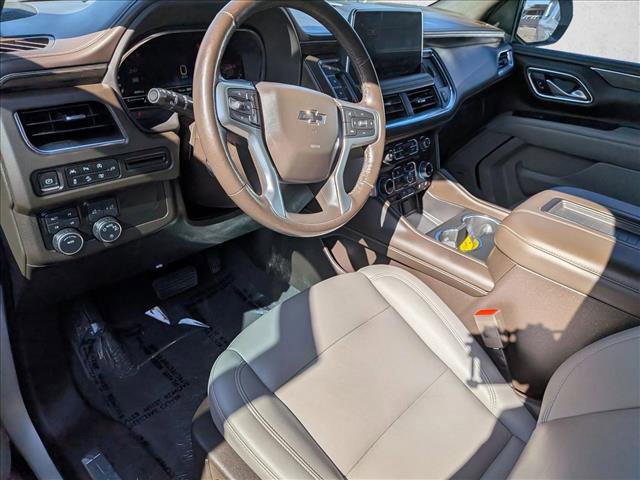 Used 2022 Chevrolet Tahoe Z71 w/ Luxury Package AWD/4WD image 13