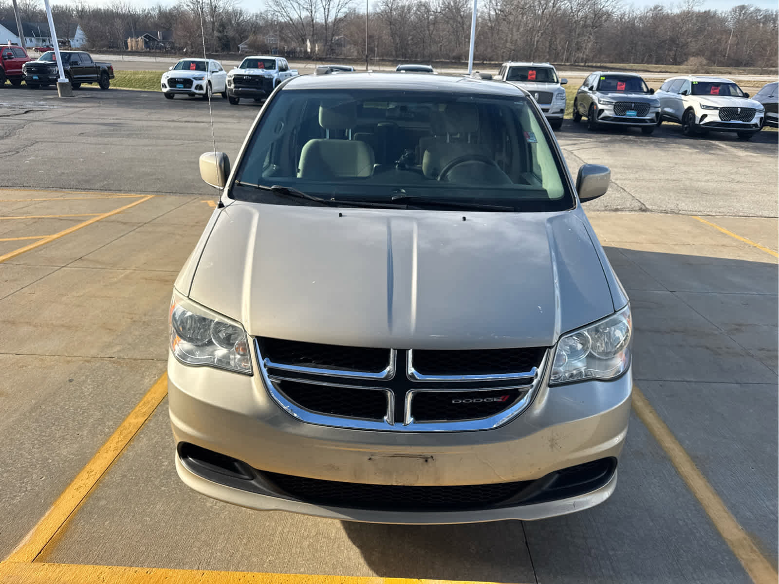 Used 2013 Dodge Grand Caravan SXT w/ Entertainment Group 1 image 4