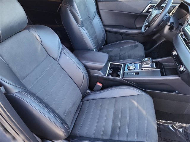 Used 2024 Mitsubishi Outlander SE image 10