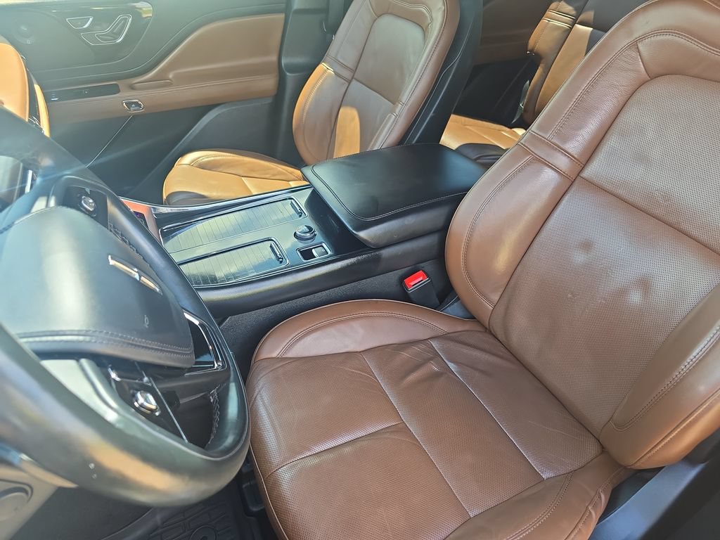 Used 2023 Lincoln Aviator Reserve w/ Elements Package Plus RWD image 16
