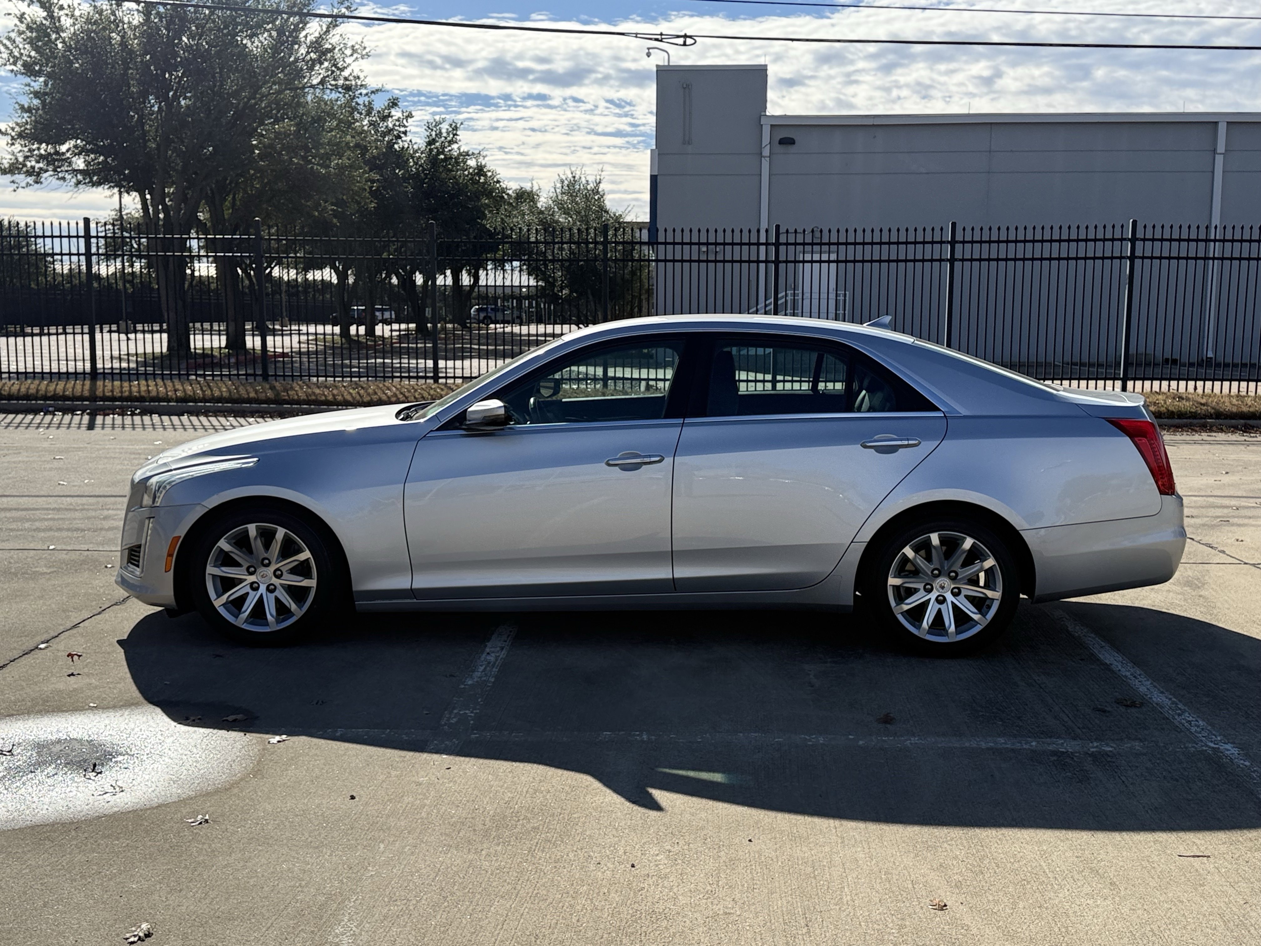 Used 2014 Cadillac CTS Sedan w/ Seating Package image 4
