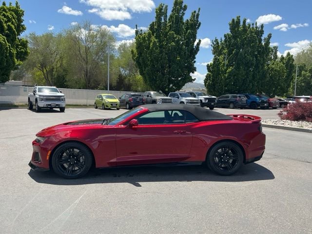 Used 2022 Chevrolet Camaro ZL1 RWD image 7