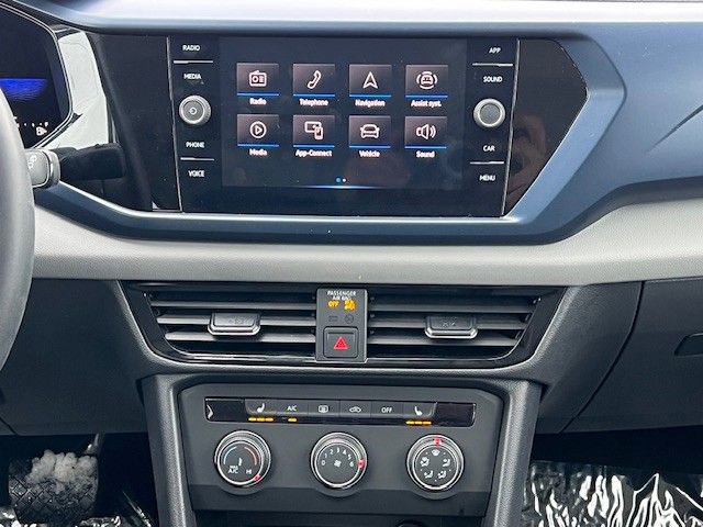 Used 2022 Volkswagen Taos SE image 19