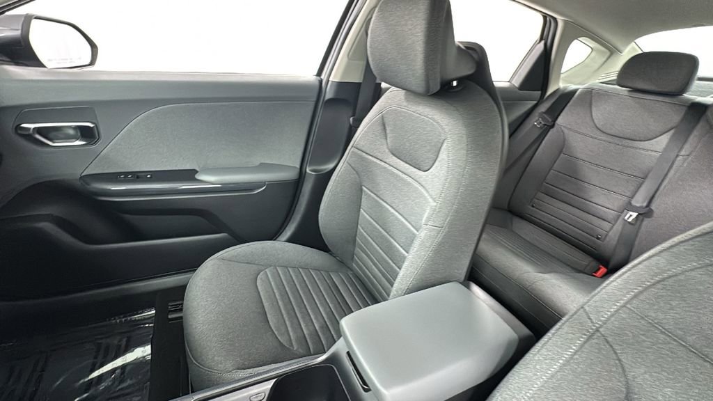 New 2025 Kia K4 EX image 13