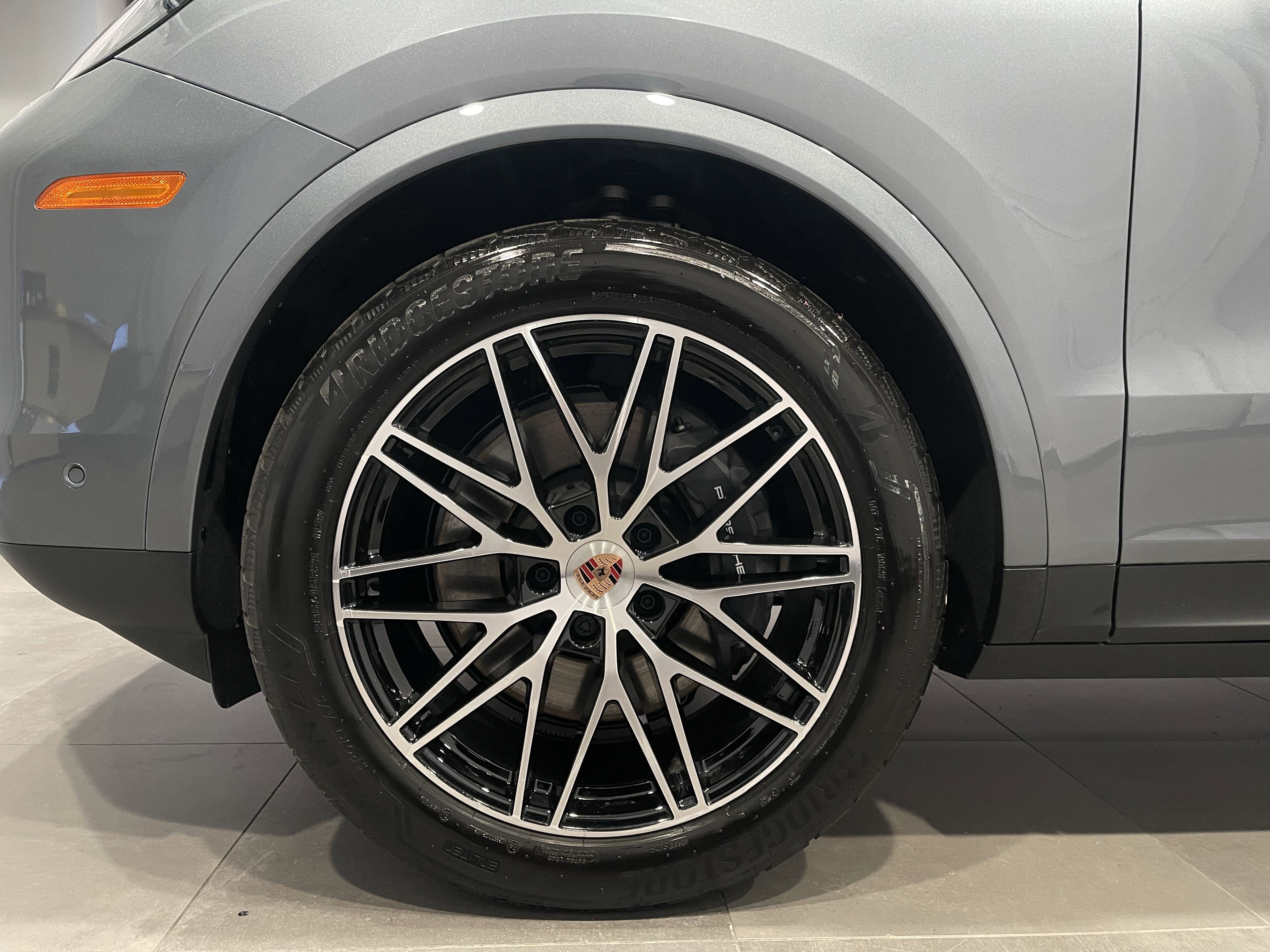 Used 2026 Porsche Cayenne image 7