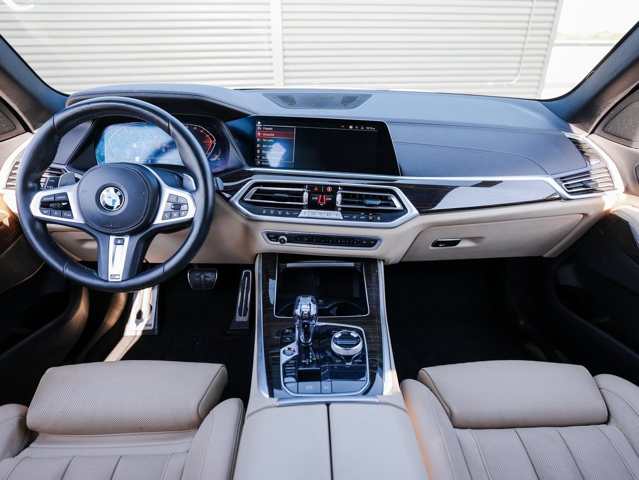 Used 2021 BMW X5 xDrive40i w/ M Sport Package image 24