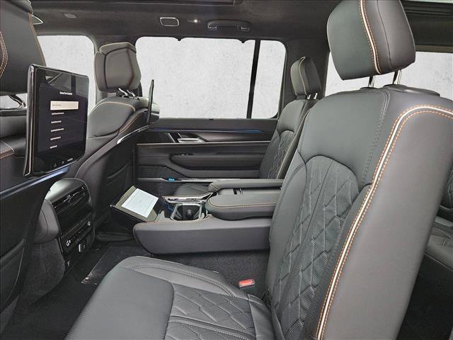 New 2026 Jeep Grand Wagoneer Summit AWD/4WD image 16