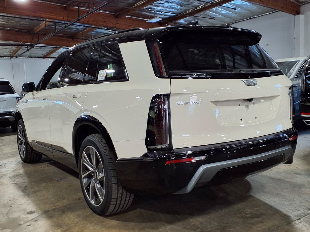 New 2027 Cadillac Vistiq Luxury AWD/4WD image 9
