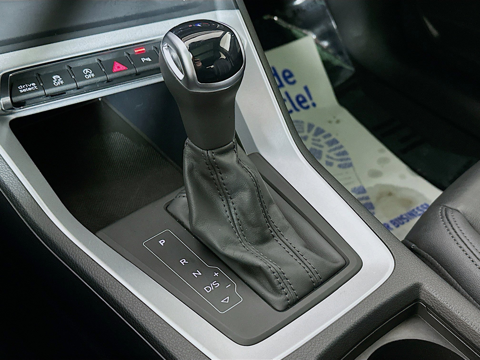 Used 2025 Audi Q3 2.0T Premium image 16