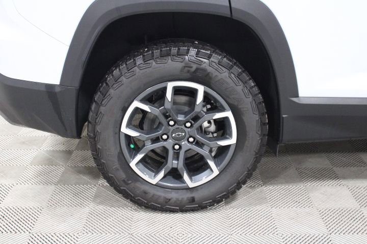 New 2026 Chevrolet Equinox ACTIV AWD/4WD image 43