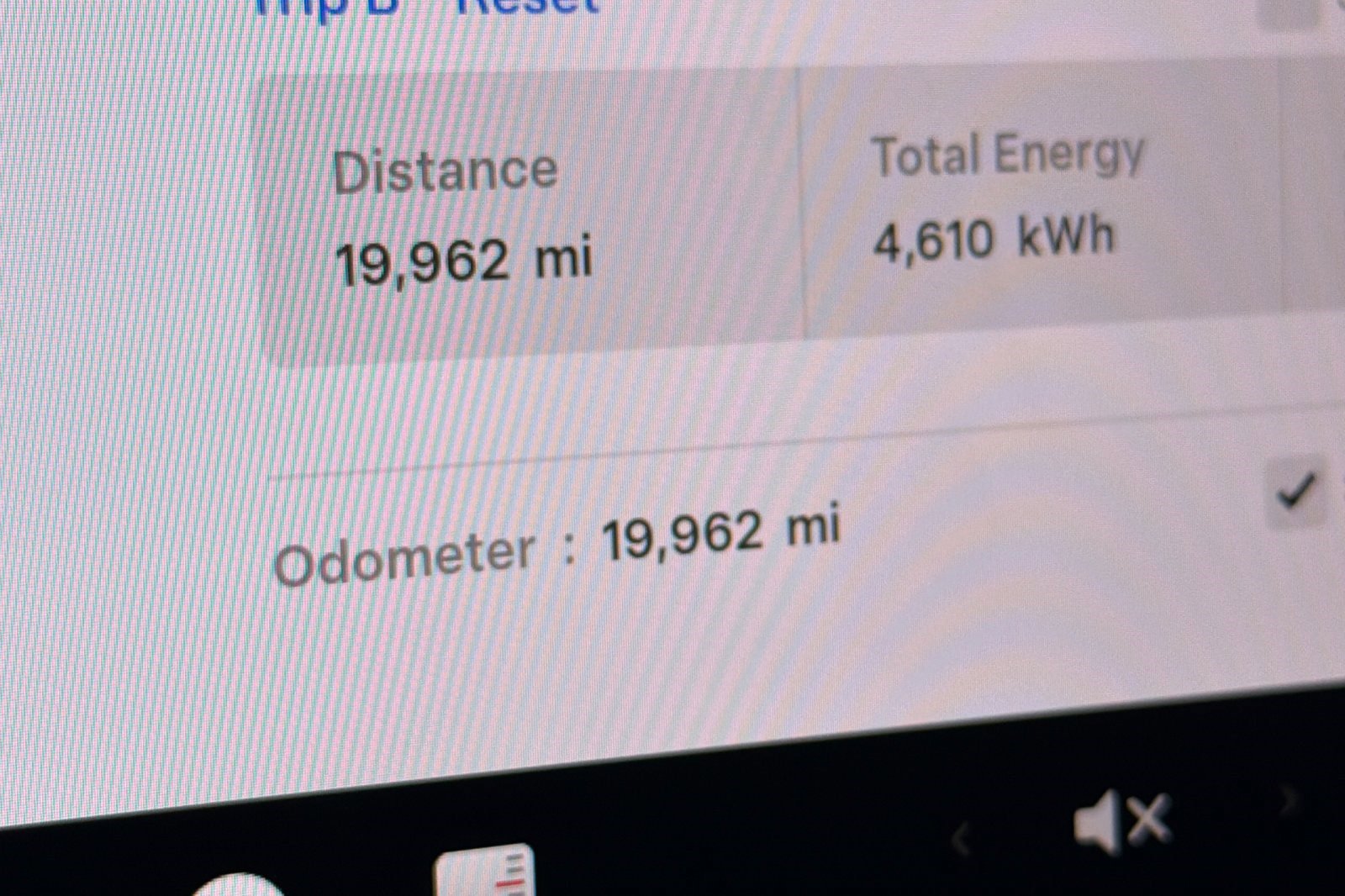 Used 2026 Tesla Model Y image 34