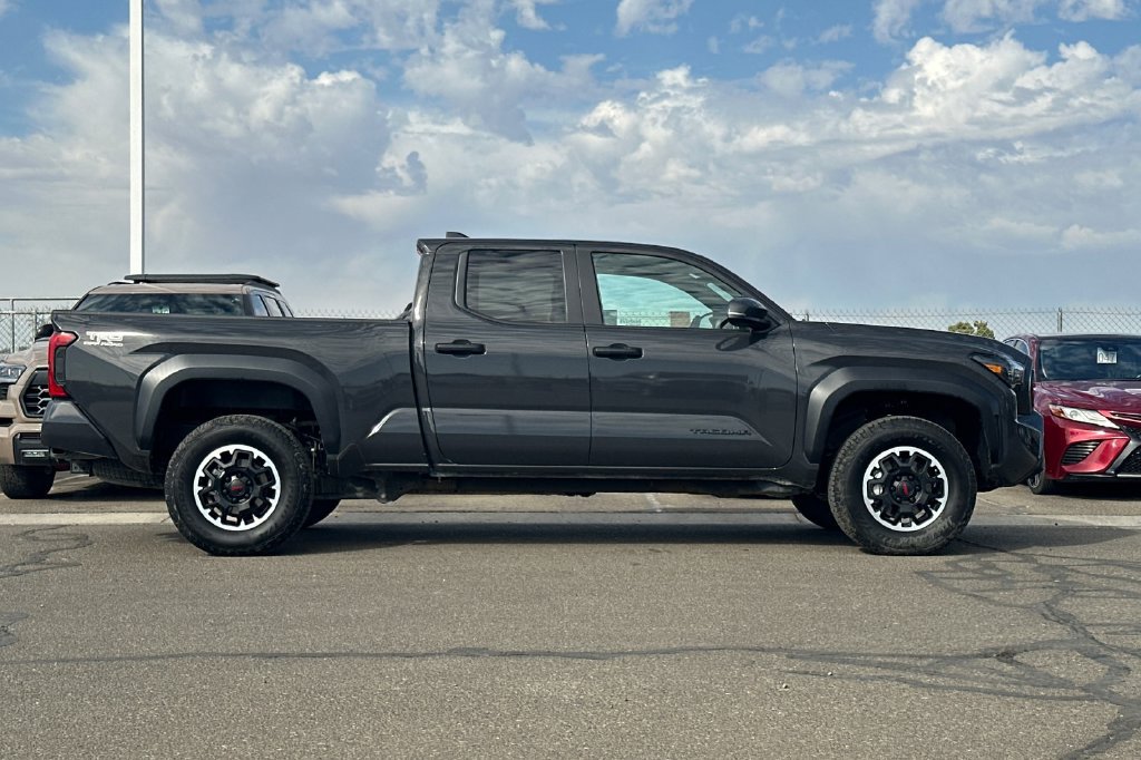Used 2024 Toyota Tacoma TRD Off-Road w/ TRD Off Road Upgrade Package AWD/4WD image 3