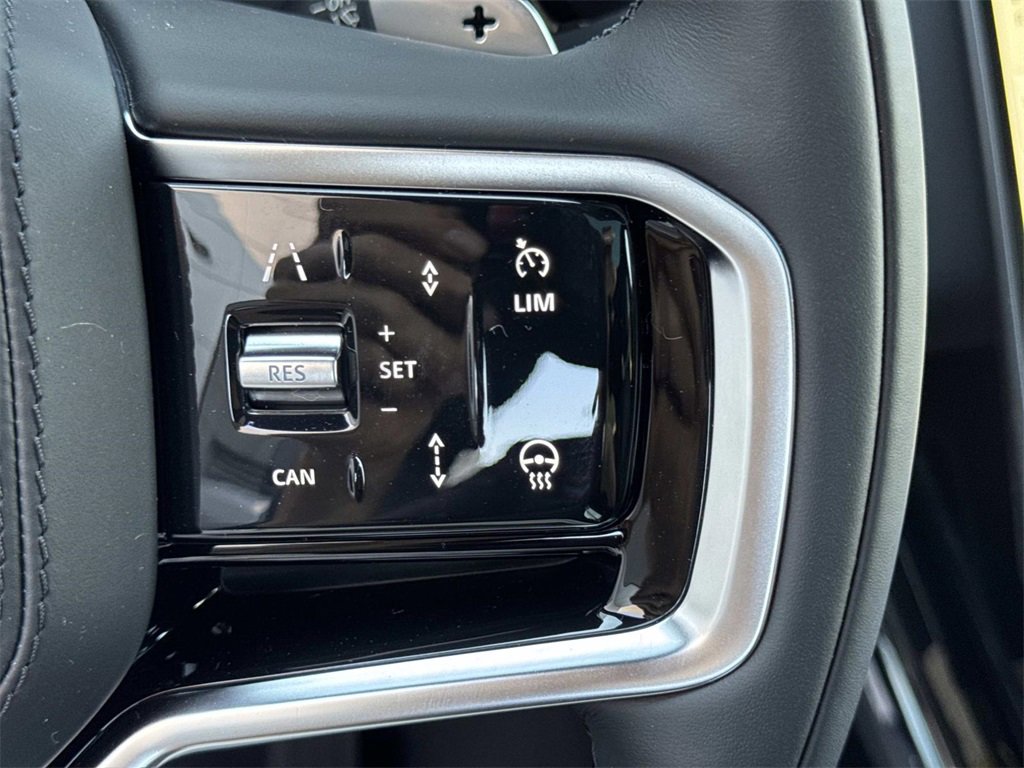 New 2025 Land Rover Range Rover Sport SE image 27
