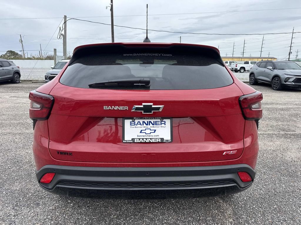 New 2026 Chevrolet Trax RS w/ Sunroof Package FWD image 6