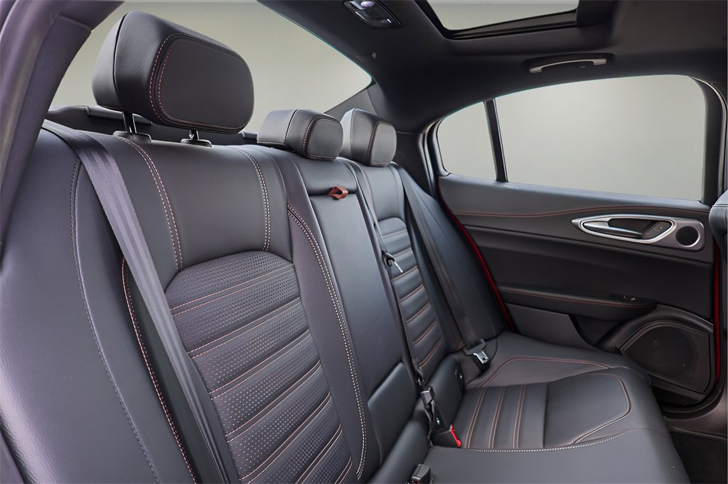 New 2025 Alfa Romeo Giulia Intensa w/ Driving Assist Package image 25